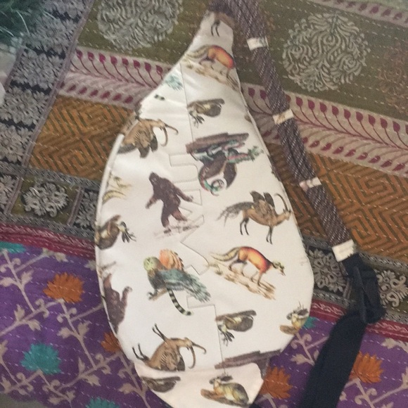 Kavu Rope Bag - Day Menagerie - Picture 2 of 8